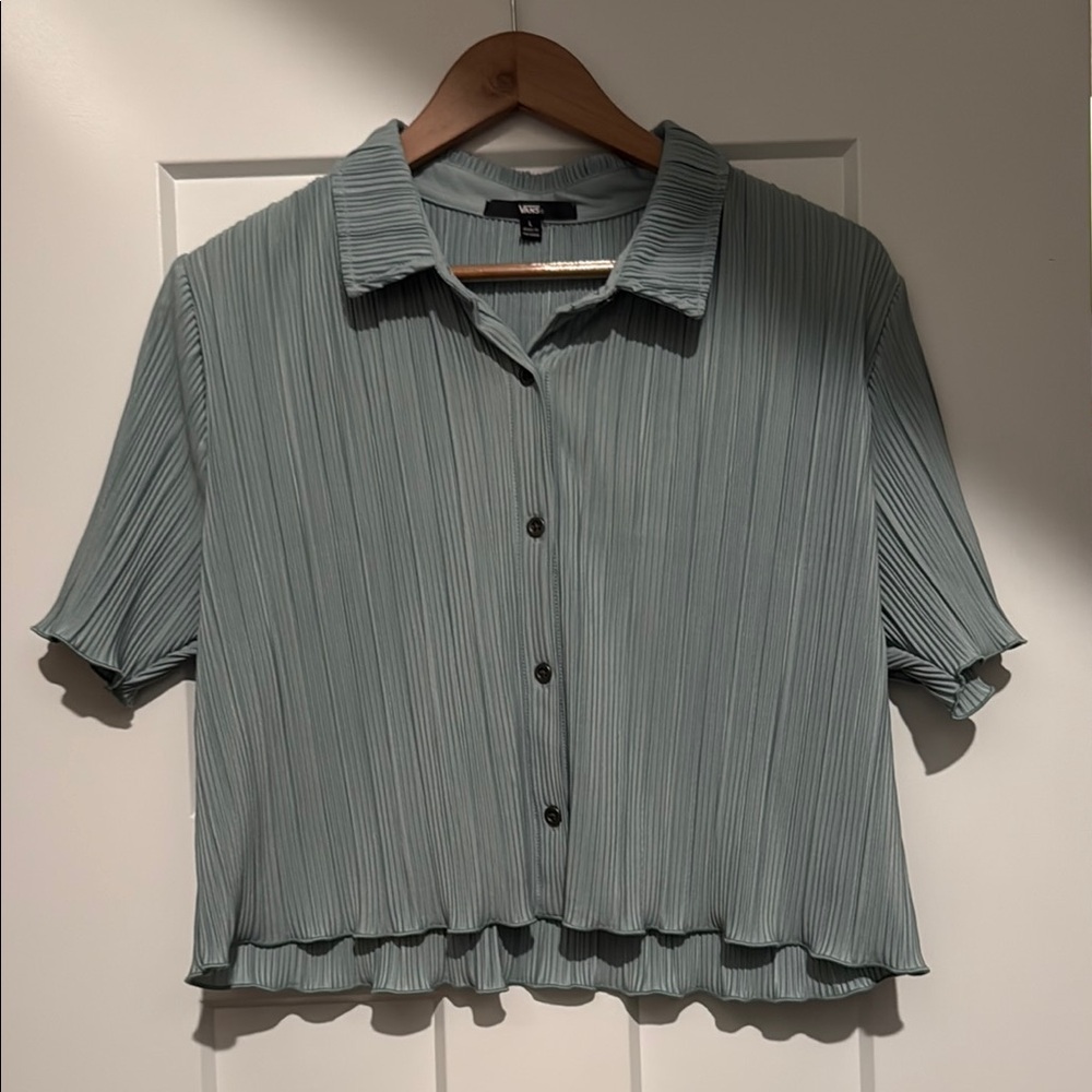 Vans cropped pleated button down